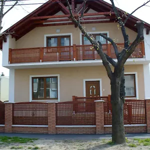 Pensiune Rozsakert Apartmanhaz, Hajdúszoboszló